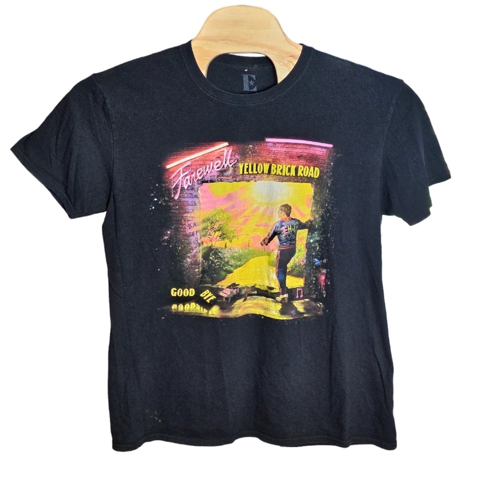 Elton John‎ Authentic 2018 Farewell Yellow Brick Road Cities Tour Dates T-Shirt